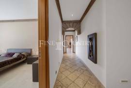 Guia/Albufeira - 4-Bedroom luxury villa, hilltop location