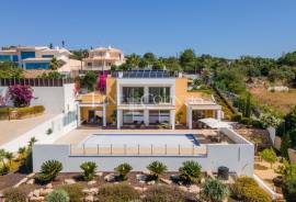 Loulé - Outstanding 5(+2)-Bedroom Villa with pool in São Clemente