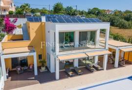 Loulé - Outstanding 5(+2)-Bedroom Villa with pool in São Clemente