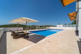 Loulé - Outstanding 5(+2)-Bedroom Villa with pool in São Clemente