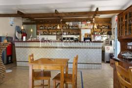 Lagoa – Spacious Restaurant for Sale in Mexilhoeira da Carregação, between Ferragudo and Carvoeiro