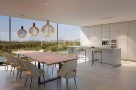 Vilamoura – 3-Bedroom penthouse duplex apartment with roof top terrace and private pool