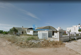 Land for construction with an area of 9100m2 located in Brancanes / Olhão