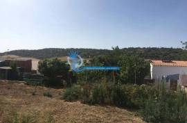 Land located in Almeijoafras- Paderne