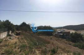 Land located in Almeijoafras- Paderne