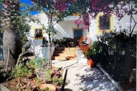 4 +1 Bedroom house for sale in Albufeira