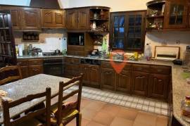 4 +1 Bedroom house for sale in Albufeira
