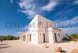 NEWLY BUILT FINCA IN SES SALINES