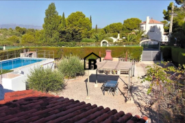 Mediterranean-style villa with large garden and private pool in Tres Cales - Ametlla de Mar (Costa Daurada)