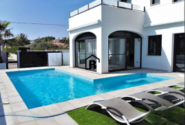 Beautiful house with garden and pool in Les Tres Cales - Ametlla de Mar (Costa Dorada)