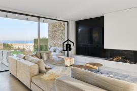 Seafront Luxury villa with beautiful views in L'Ametlla de Mar (Costa Daurada)