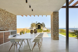Seafront Luxury villa with beautiful views in L'Ametlla de Mar (Costa Daurada)