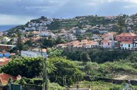 Building Land - Santo António, with sea view