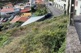 Building Land - Santo António, with sea view