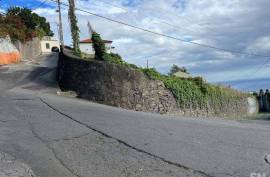 Building Land - Santo António, with sea view