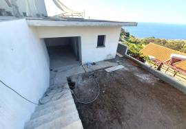 3+1 bedroom villa in contemporary style with sea views in Estreito da Calheta