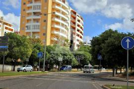 Building with three independent fractions