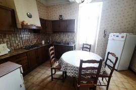 Former Winegrower House With 90 M2 Of Living Space, Large Garage And Convertible Attic.