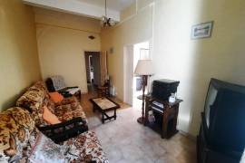 Former Winegrower House, Large Garage And Convertible Attic