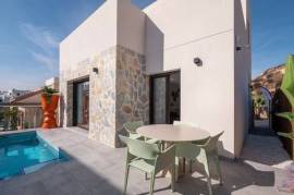 New villa in the Villamartin area - PT4900