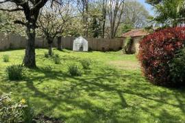 €299900 - Beautiful Detached 4 Bedroomed Stone Property
