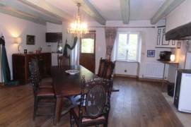 €299900 - Beautiful Detached 4 Bedroomed Stone Property