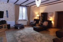 €299900 - Beautiful Detached 4 Bedroomed Stone Property