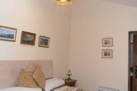 €299900 - Beautiful Detached 4 Bedroomed Stone Property