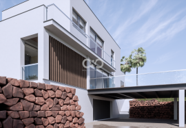 4 bedroom villa under renovation