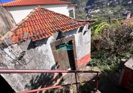 2 Villas with Old Grocery Store