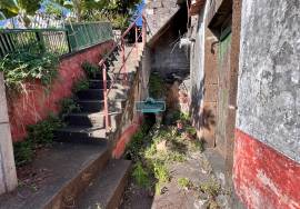 2 Villas with Old Grocery Store