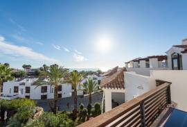 3 Bed Top Floor Apartment at Porto de Mós