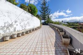 6 bedroom villa in Estreito da Calheta