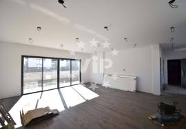ALBUFEIRA- NEW SEMI-DETACHED 3 BEDROOM HOUSE