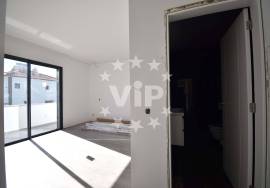 ALBUFEIRA- NEW SEMI-DETACHED 3 BEDROOM HOUSE