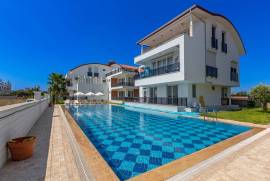 Luxury 4 Bed Apartment For Sale in Belek Antalya