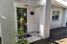 Luxury 3 Bed Villa For Sale in Port Edward South