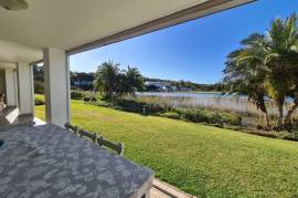 Luxury 3 Bed Villa For Sale in Port Edward South