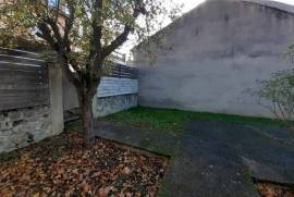 Detached Town House With Garden And Garage