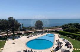 REAL RIGHTS OF PERIODIC HOUSING
Magnificent opportunity to become the owner of a week's holiday in one of the best hotels in Cascais, where you can enjoy the sun, the sea and the sound of the waves at any time of the day