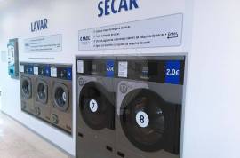 LINDA-A-VELHA LAUNDRY ROOM
Laundry transfer fully equipped and ready to work in Linda-a-Velha