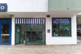 LINDA-A-VELHA LAUNDRY ROOM
Laundry transfer fully equipped and ready to work in Linda-a-Velha
