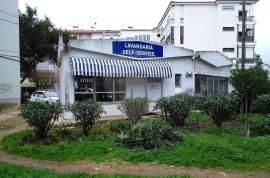 JUNQUERO LAUNDRY ROOM
Looking for new business?
Want to extend what you already have?
Transfer laundry fully equipped and ready to work in a very nice neighborhood on the wall
