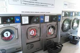 JUNQUERO LAUNDRY ROOM
Looking for new business?
Want to extend what you already have?
Transfer laundry fully equipped and ready to work in a very nice neighborhood on the wall