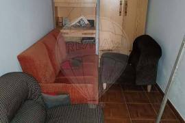 Unique investment opportunity in a traditional Portuguese house Located in a typically Portuguese courtyard, with parking, house with bedroom, bathroom, direct entrance to a living room
with kitchenette