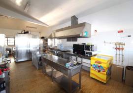 2 Star Hostel located in the Algarve - Porches