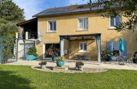 Excellent 5 Bed House & Gite For Sale In Sarlat la Caneda Dordogne France
