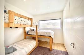 Excellent 6 Bed Villa For Sale in Cape Town South