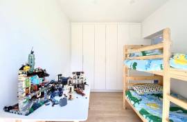 Excellent 6 Bed Villa For Sale in Cape Town South