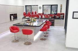 Stunning 5 Bed Villa For Sale in Manglaralto Montanita